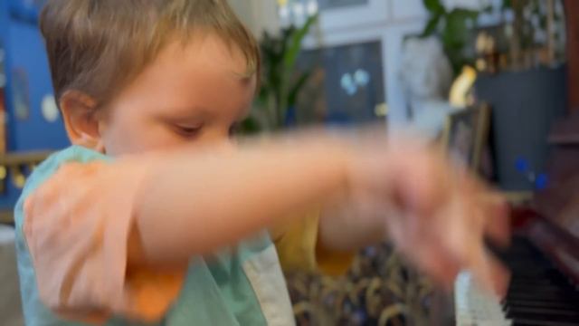 Gavriil Has Composed A Little Prelude - Гаврилушка сочинил маленькую прелюдию