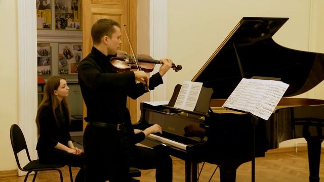 A. Schoenberg - Fantasy for violin and piano / А. Шёнберг - Фантазия для скрипки и фортепиано смотреть онлайн