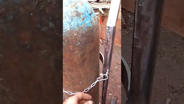 Тачка для перевозки кислородного баллона.проще некуда. смотреть онлайн