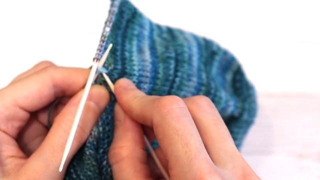 Показываю, как делать убавки при вязании носков спицами смотреть онлайн