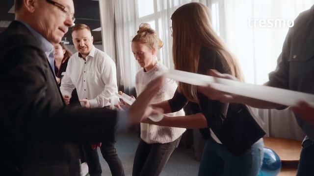 A³ Wirtschaftsdialog: Silicon Valley Vibes bei tresmo in Augsburg смотреть онлайн