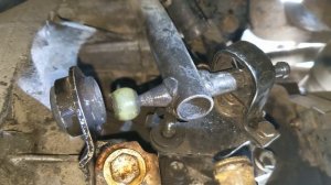 WV t4 ремонт кулисы. Замена втулки кулисы.