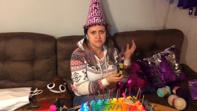 Что мне подарили на первый американский день рождения?! смотреть онлайн