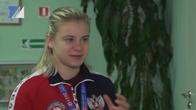Екатерина Дынник и Анастасия Эсман вернулись с чемпионата страны по боксу смотреть онлайн