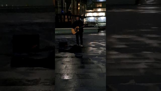 уличные музыканты поют лутчеч чем звёзды смотреть онлайн