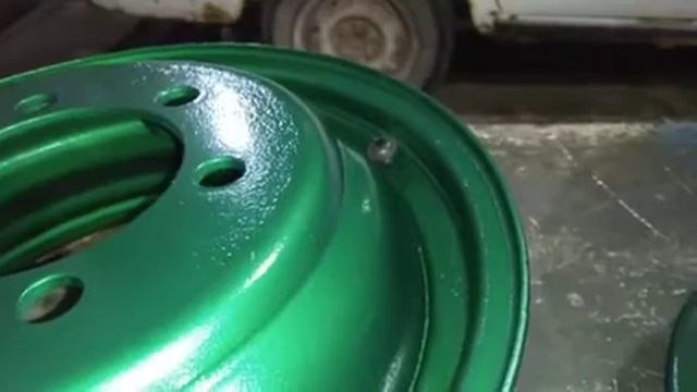 Красим колёсные диски молотковой грунтовкой, имитация металика под лаком смотреть онлайн