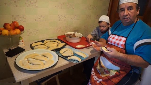 ХАЛЯЛЬНЫЕ ЧЕБУРЕКИ. видео Нусратуллина Ф.Г. смотреть онлайн