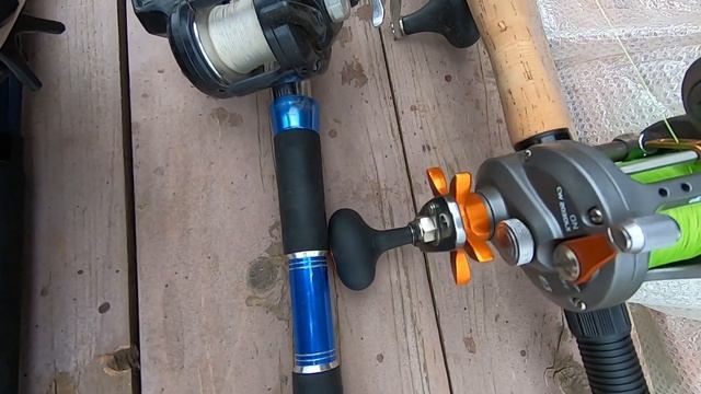 Что в моей лодке, мои спиннинги, палки и катушки... смотреть онлайн