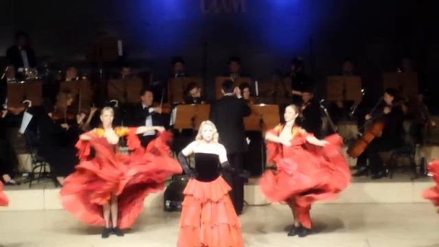 Оксана Яровая Выходная ария Сильвы из оперетты Имре Кальмана "Сильва" Польша 5.01.2016 г Калиш смотреть онлайн