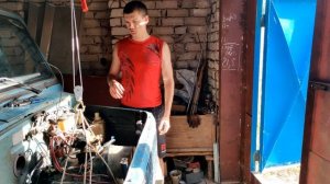 Процесс снятия двигателя с ЛуАЗ 969м