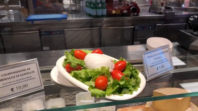 Milan Malpensa Airport Food Court Near Gate B