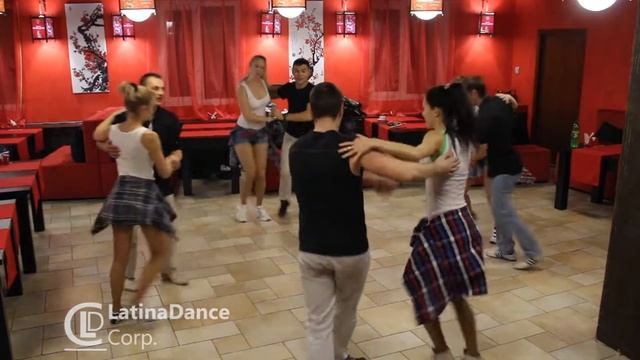 Выступление на Новый Год 2017! Сальса, бачата, реггетон, руэда! Всех с наступающим!