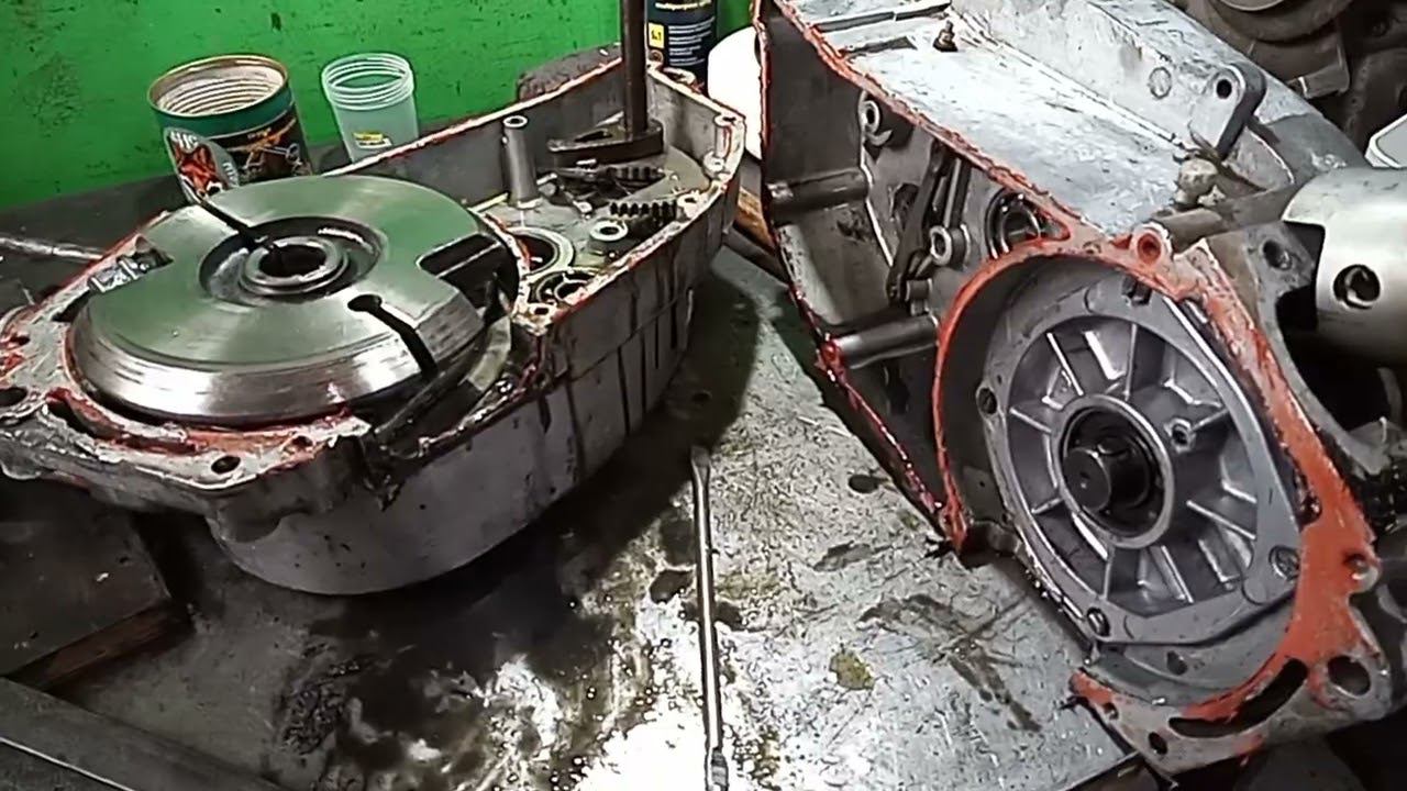 Разбор мертвого двигателя ИЖ Ю5 смотреть онлайн