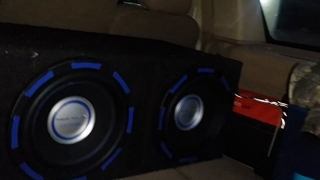 Power Acoustik subwoofer bass test review in my 2003 Ford Expedition смотреть онлайн