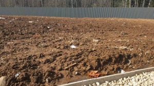 Что делать, если на участке глина? А если строительный мусор?