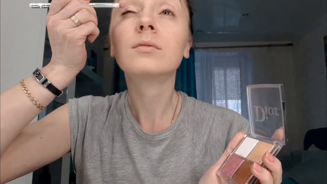 Обзор на палетку Dior Backstsge, супер быстрый и простой макияж смотреть онлайн