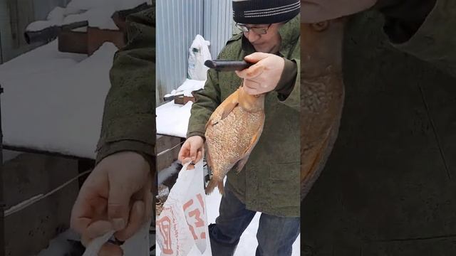 Лещ копченый