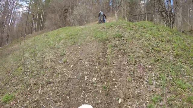 Эндуро-пикник возле пещер Старицы смотреть онлайн