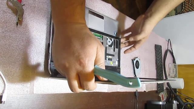 Повне розбирання ноутбука Asus U31s. Полная разборка ноутбука Asus U31s.