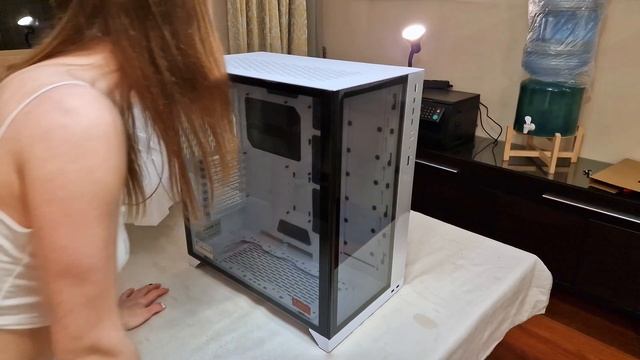 LIAN LI 011 DYNAMIC XL WHITE смотреть онлайн