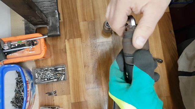 Makita HR 2470 t Как открутить, разобрать патрон смотреть онлайн