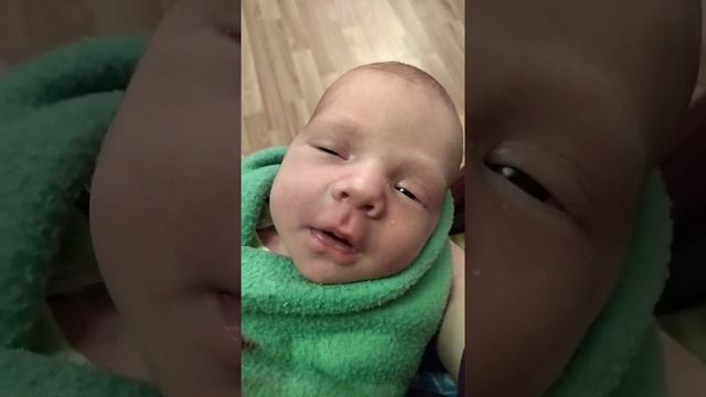 Первая улыбка Сына!!! 💕🥰😍 смотреть онлайн
