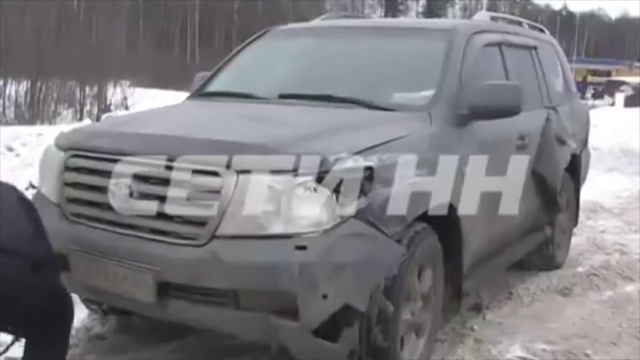 Другая церковь. Пьяные священники. Роскошь, алкоголь, машины. смотреть онлайн