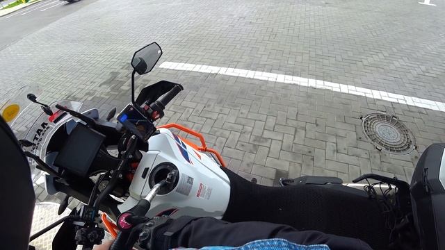 МОТОПРОБЕГ В ЧЕСТЬ ДНЯ ПОБЕДЫ / ЕВПАТОРИЯ / КАК ПОМЕНЯТЬ КОЛЕСО НА ТЯЖЕЛОМ МОТОЦИКЛЕ? смотреть онлайн