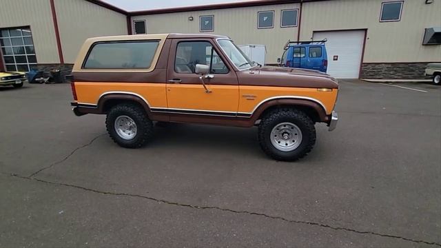 1986 Ford Bronco XLT 2dr 4WD SUV 8843 смотреть онлайн