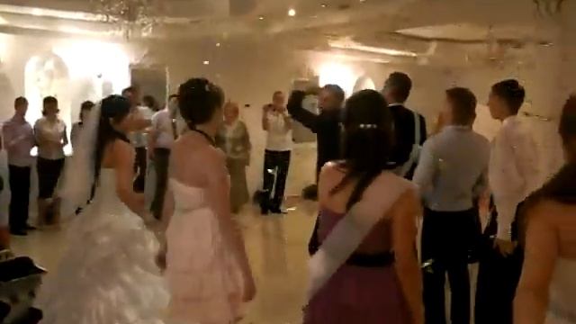 First dance.Ady&Criss Timush смотреть онлайн