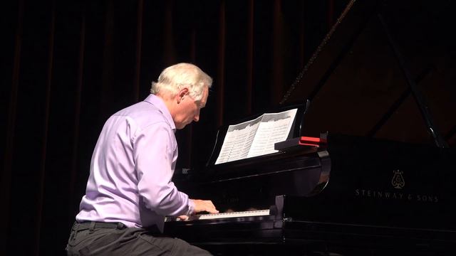 Debussy Arabesque performed by Werner Elmker смотреть онлайн
