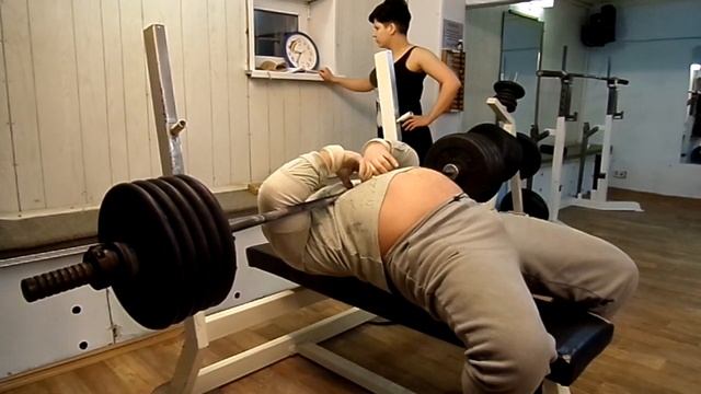 Андрей Гальцов жим лежа 175 кг на 22 раз / Andrey Galtsov Benchpressing 175 kg x 22 смотреть онлайн