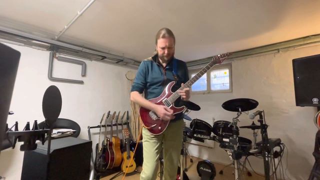 Line6 Helix LT firmware 3.15 and Ibanez SAS32FM смотреть онлайн