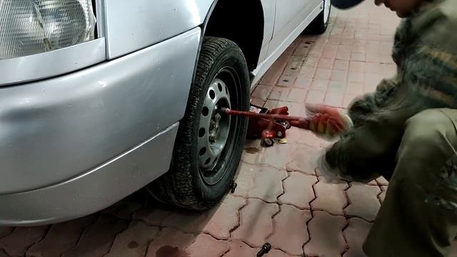 Как поменять колеса на ваз 2112. Колеса, лето на зиму. Видео замена колес. смотреть онлайн