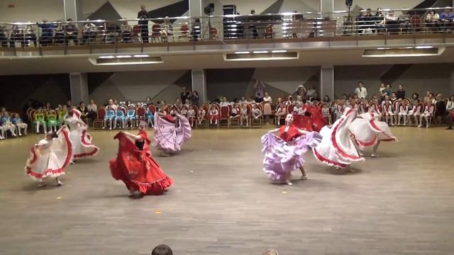 23. Фестиваль "Танцы в кругу-2017" - Мексиканский танец смотреть онлайн