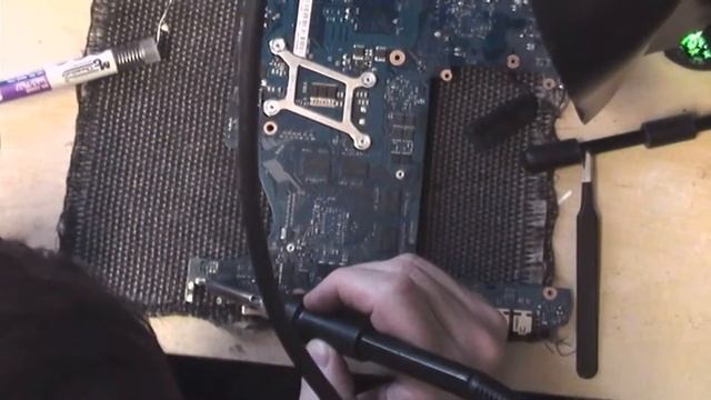 Samsung NP-RF711 remove and replace DC in Jack / Power Socket (part 2) смотреть онлайн