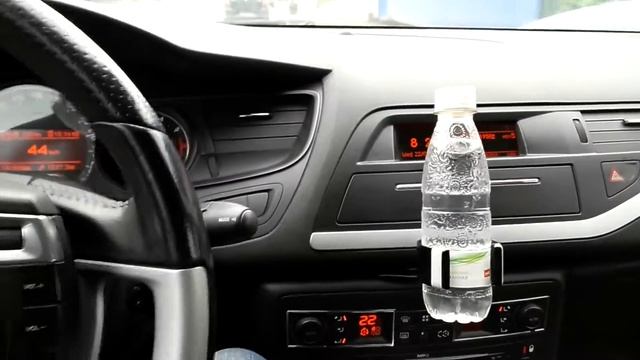 Универсальный держатель для смартфонов