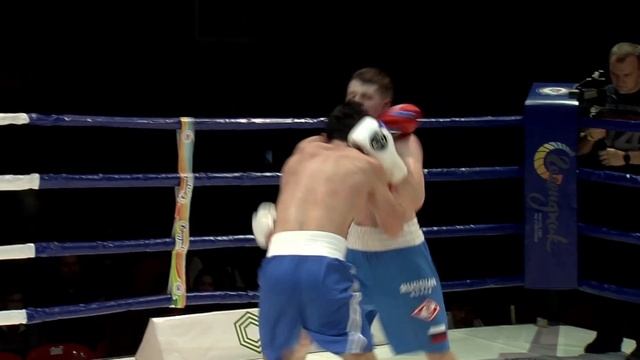 Аскер Тамбиев (красный угол) vs Максим Чистый (синий угол) смотреть онлайн