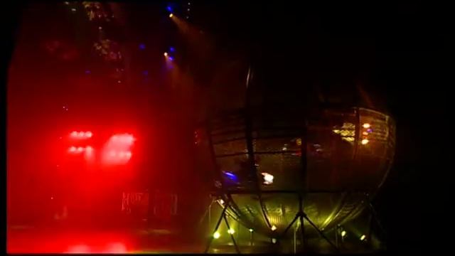 Beijing Travel Guide - Chaoyang Theater Acrobatics Show