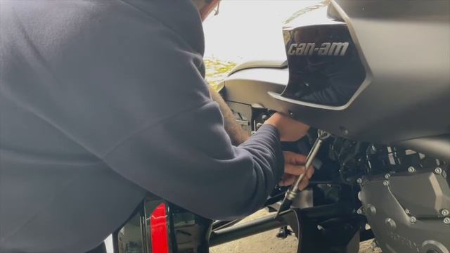 Einbau H&R Federn mit serienmäßigen SACHS Big-Bore-Stoßdämpfern смотреть онлайн