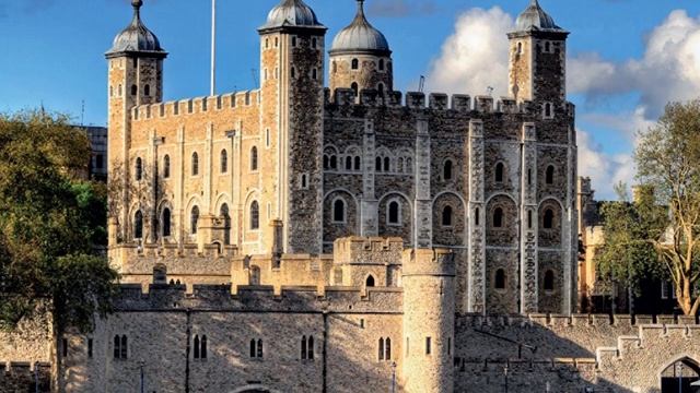 Главная достопримечательность Лондона – крепость Тауэр смотреть онлайн