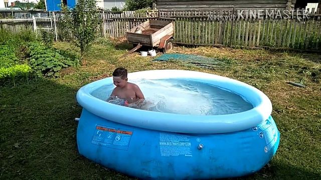 Был жаркий день, купаюсь. смотреть онлайн