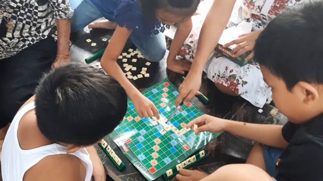 First Try of Scrabble | Board Game | Mom C Vlogs смотреть онлайн