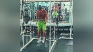 4 вида приседаний со штангой: Тренировка ног