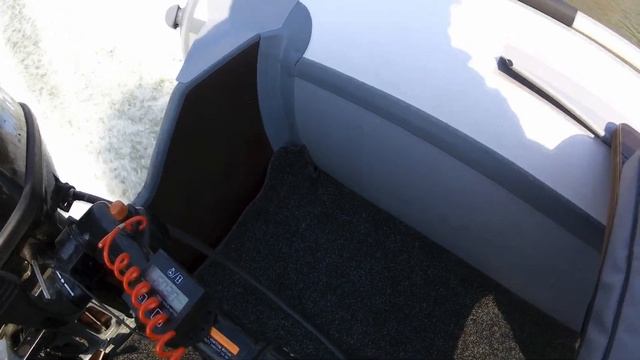 Краткий обзор и замеры скорости лодки RiverBoats RB-390 НДНД