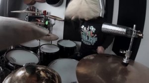 Britney Spears - Toxic (metal cover by Leo Moracchioli)