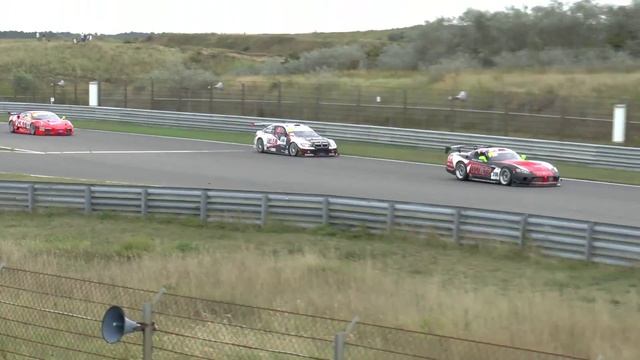 Mclaren MP4-12c and MP4-12c Can-Am vs Ferrari 458 GT2, Corvette C5R in the Supercar Challenge! смотреть онлайн