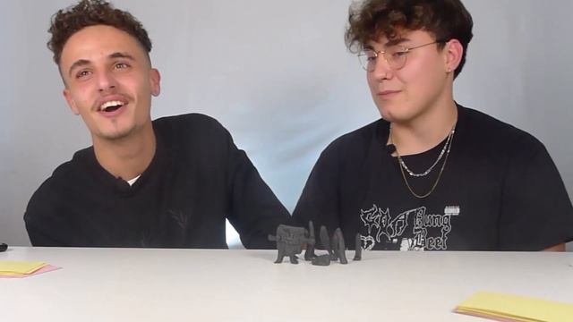 HABLANDO EN PLATA #4 | Ibiza y Pau | El coche amarillo смотреть онлайн