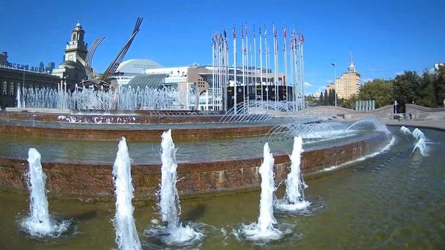 Самые красивые фонтаны Москвы смотреть онлайн