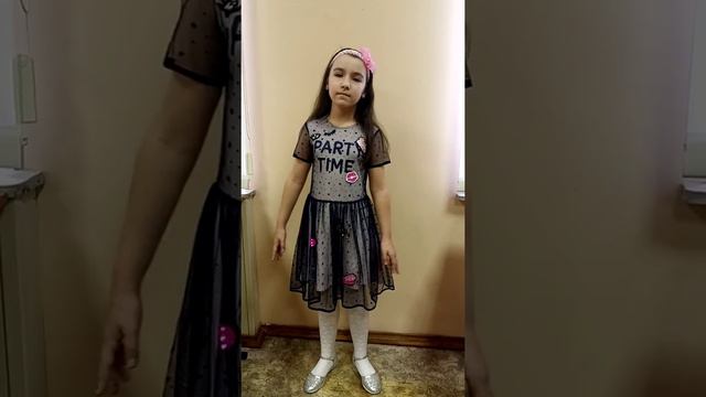 Сл. и муз. В.Семенова. Песенка Гека из мюзикла "Том Сойер и другие". Исполняет Маркина Аня, 9 лет. смотреть онлайн